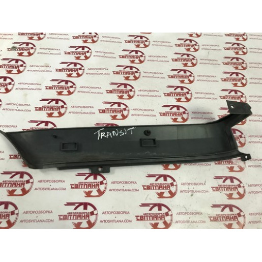 Молдинг бампера задний правый Ford Transit 2006-2014 1385805